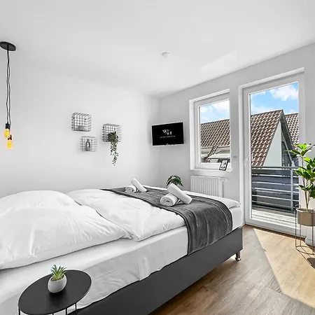 Modernes 'ulla' In דירה