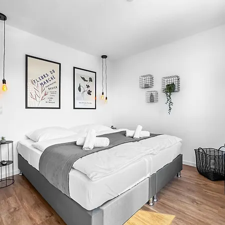 Modernes 'ulla' In *